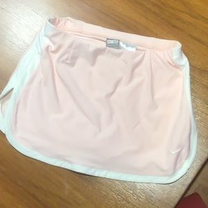 Nike XS workout skirt in pink